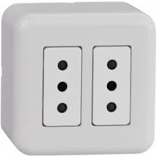 [57104-0] Enchufe Doble S/Puesto 2P+T 10A Blanco