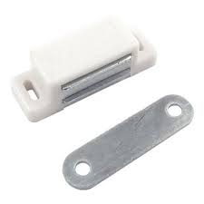 [51339790] Reten Magnetico Blanco 45x15 Lioi
