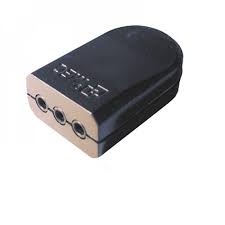 Enchufe Hembra Volante 2P+T Negro Eco.