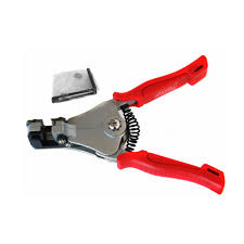 [5001046] Alicate Pelacables 7" Uyustools